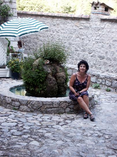 2004-07 Lucéram 028.jpg - DCF 1.0
